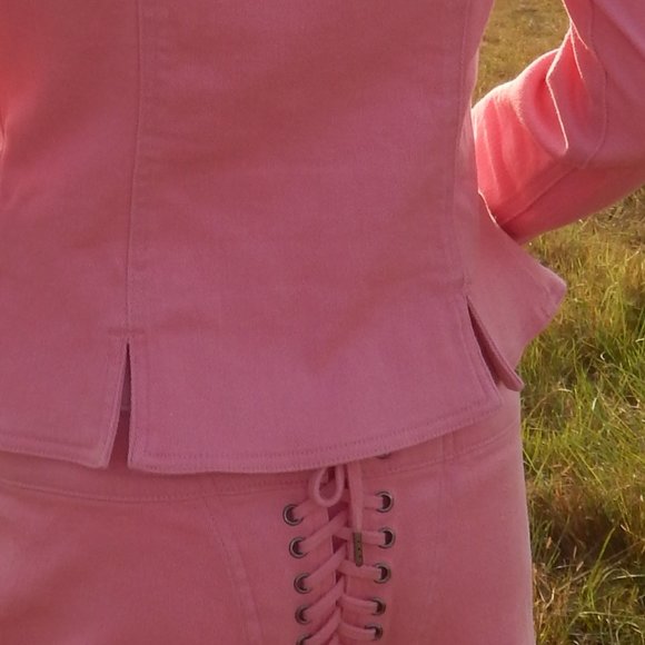 Betsey Johnson- size 6-  HOT PINK DESIGNER JACKET/NEVER WORN - Picture 7 of 15